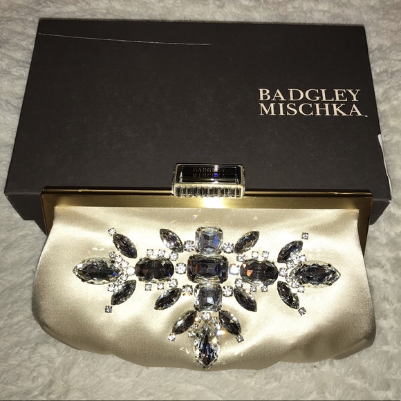 Badgley Mischka Jeweled Snap Clutch Ivory - Picture 6 of 11